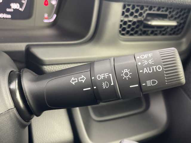 ホンダ ステップワゴン eHEV エアー EX 大阪府 2025(令7)年 0.1千km プラチナホワイトパール 登録済未使用車/純正11.4インチナビ/【AM/FM/CD/DVD/Bluetooth/フルセグTV】/バックカメラ/ホンダセンシング/・衝突軽減ブレーキ/・踏み間違い衝突軽減システム/・歩行者事故低減ステアリング/・路外逸脱抑制機能/・渋滞追従機能付きアダプティブクルーズコントロール/・車線維持支援システム/・トラフィックジャムアシスト/・先行車発進お知らせ機能/・標識認識機能/・オートハイビーム/・ブラインドスポットインフォメーション/・パーキングセンサーシステム/両側電動パワースライドドア/シートヒーター/パワーバックドア/・両側パワースライドドア/・前席シートヒーター/・電動リアゲート/・レーザークルーズコントロール/・オートエアコン/・オートライト