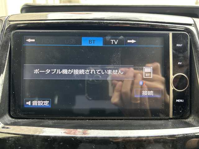トヨタ ヴォクシー Z 大阪府 2013(平25)年 7.7万km ホワイトパールクリスタルシャイン 社外ナビ/社外１８インチAW/Bluetooth　フルセグTV/HID/バックカメラ/ドライブレコーダー/ウインカーミラー/社外ウッド調パネル