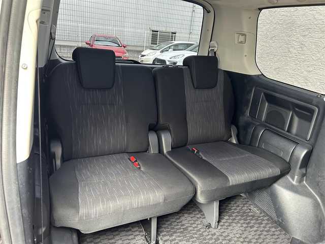トヨタ ヴォクシー Z 大阪府 2013(平25)年 7.7万km ホワイトパールクリスタルシャイン 社外ナビ/社外１８インチAW/Bluetooth　フルセグTV/HID/バックカメラ/ドライブレコーダー/ウインカーミラー/社外ウッド調パネル