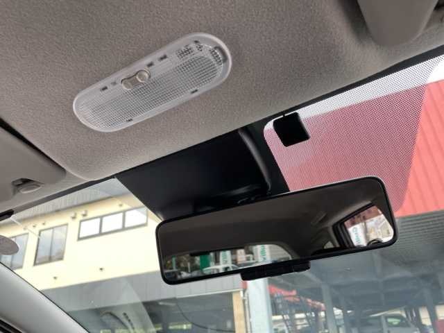 日産 ノート e－パワー X 福岡県 2019(令1)年 3.2万km ブリリアントホワイトパール ワンオーナー/純正ナビ【MM319D-W】/・DTV/CD/DVD/AUX/BT/全方位カメラ/クリアランスソナー/ETC/ドライブレコーダー/インテリジェントエマージェンシーブレーキ/・踏み間違い衝突防止アシスト/・車線逸脱警報/アイドリングストップ/純正15インチAW/D席シートリフター/オートライト/プッシュEgスタート/ストップ/インテリジェントキー/ターンランプ付電動格納ドアミラー/ドアバイザー/純正フロアマット/取扱説明書/新車時保証書