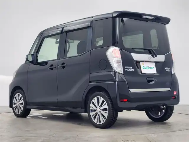日産 デイズ ルークス ライダーHWSターボ 愛知県 2014(平26)年 7.4万km ブラック ETC/アラウンドビューモニター/レザー調シートカバー/ステアリングスイッチ/carrozzeriaナビ/両側パワースライドドア/ウィンカーミラー/前方ドライブレコーダー/HIDヘッドライト/フォグライト/ナビ取説のみ有