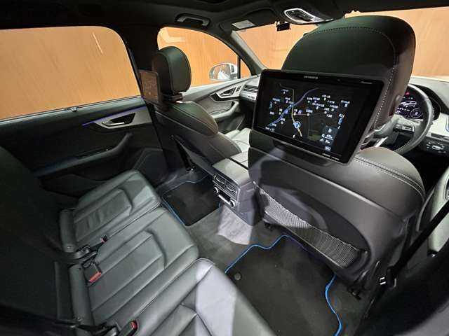 アウディ Ｑ７ 3.0TFSI クワトロ Sライン PKG 千葉県 2017(平29)年 4.5万km グレイシアホワイトメタリック ７シーターＰＫＧ　/パノラマＳＲ　/マトリクスＬＥＤ　/エアサス　/ＯＰ２１インチＡＷ　/純正ナビ　/３６０°カメラ　/ＡＣＣ　/黒革　/シートヒーター　/パワーシート　/バーチャルＣＰ　/後席モニター　/電動リアゲート