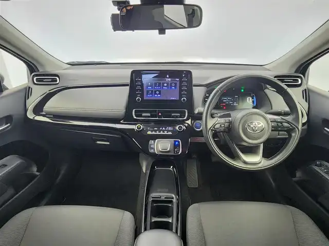 トヨタ アクア G 愛知県 2022(令4)年 5.5万km プラチナホワイトパールマイカ トヨタセーフティセンス/　　・プリクラッシュセーフティ/　　・レーントレーシングアシスト/　　・レーダークルーズコントロール/　　・オートマチックハイビーム/パーキングサポートブレーキ/AC100V/純正7インチナビ/　　Bluetooth対応/バックカメラ/ビルトインETC/ドライブレコーダー/革巻きステアリング/ステアリングリモコン/純正フロアマット/純正LEDヘッドライト/純正ホイールキャップ