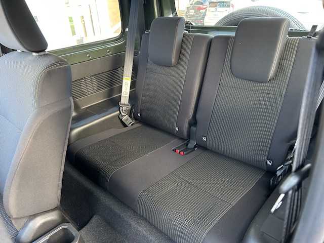 スズキ ジムニー XL 静岡県 2023(令5)年 1.7万km ジャングルグリーン ワンオーナー/純正ナビ/(AM/FM/CD/Bluetooth/フルセグTV)/ビルトインETC/前席シートヒーター/バックカメラ/純正フロアマット/AUTOライト/スペアキー１/保証書/取扱説明書