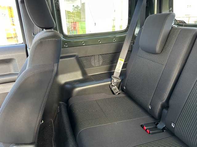 スズキ ジムニー XL 静岡県 2023(令5)年 1.7万km ジャングルグリーン ワンオーナー/純正ナビ/(AM/FM/CD/Bluetooth/フルセグTV)/ビルトインETC/前席シートヒーター/バックカメラ/純正フロアマット/AUTOライト/スペアキー１/保証書/取扱説明書