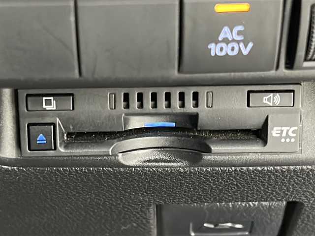 トヨタ アクア X 宮城県 2022(令4)年 3.4万km ブラックマイカ 禁煙車/トヨタセーフティーセンス/・プリクラッシュセーフティーシステム/・レーントレーシングアシスト/・オートマチックハイビーム/・レーダークルーズコントロール/トヨタ純正ディスプレイオーディオ/・BT.Miracast/バックカメラ/ビルトインETC/AC100V充電/ステアリングスイッチ/プッシュスタート/スマートキー/純正フロアマット/純正15インチスチールキャップ/LEDヘッドライト/ヘッドライトレベライザー/ドアバイザー/横滑り防止機能/アイドリングストップ