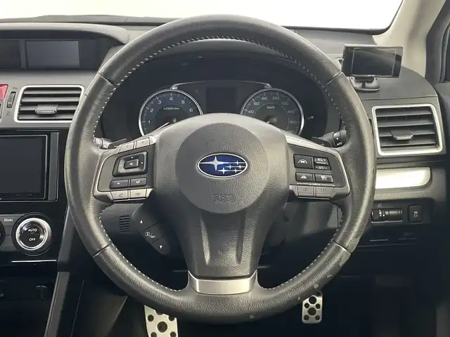 スバル インプレッサ ＸＶ 2．0i－L アイサイト 新潟県 2015(平27)年 7.9万km ディープシーブルーパール ワンオーナー/4WD/カロッツェリアメモリナビ【AVIC-CZ910】/　フルセグTV/Bluetooth/CD/DVD/USB/アイサイト/衝突被害軽減ブレーキ/レーンキープアシスト/レザーシート/前席パワーシート/前席シートヒーター/バックモニター/アイドリングストップ/横滑り防止装置/パドルシフト/レザーステアリング