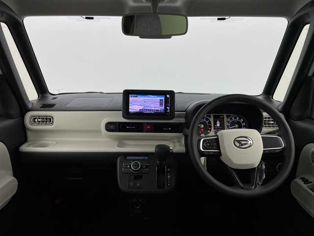 ダイハツ ムーヴ キャンバス ストライプス G 新潟県 2022(令4)年 0.1千km シャイニングホワイトパール/サンドベージュメタリック スマートアシスト/ホッとドリンクホルダー/純正メモリナビ/　CD/DVD/フルセグTV/Bluetooth/バックカメラ/両側パワースライドドア/LEDオートライト/シートヒーター/ステアリングリモコン/電格ミラー/スマートキー