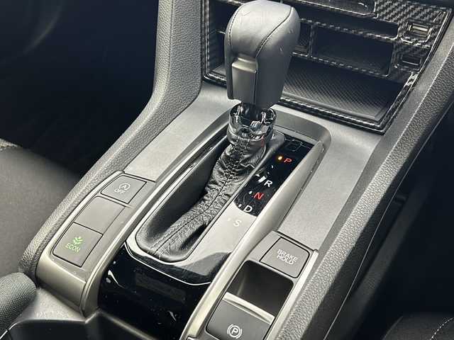 ホンダ シビック ハッチバック 宮城県 2017(平29)年 5.1万km クリスタルブラックパール Gathersナビ/・BT接続/フルセグTV/・CD/DVD/ホンダセンシング/・プリクラッシュセーフティ/・路外逸脱抑制機能/・アダプティブクルーズコントロール/・オートハイビーム/純正18インチAW/革巻きステアリング/・パドルシフト/LEDヘッドライト/・フォグランプ/ビルトインETC/純正フロアマット/プッシュスタート/スマートキー