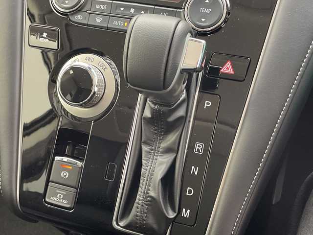 三菱 デリカＤ：５ シャモニー 千葉県 2025(令7)年 0.1千km 白 登録済未使用車/CHAMONIX (8人)/4WD/e-Assist/ハーフレザーシート/電動ＰＳドア/電動リアゲート/革ステ/ステアリングリモコン/ハンドルヒーター/パドルシフト/追従型クルコン/オートライト/オートワイパー/電格ウィンカーミラー/フォグ/レーンキープ