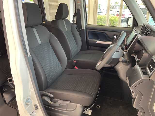 トヨタ ルーミー カスタムG－T 埼玉県 2025(令7)年 0.1千km ブラックマイカメタリック/パールホワイト2トーン スマートアシスト　/9型ディスプレイオーディオ/　　BT/フルセグ/CarPlay　/パノラミックビューモニター　/両側パワースライドドア　/レーダークルーズコントロール　/LEDオートライト　/シートヒーター　/純正15インチアルミホイール　/ETC