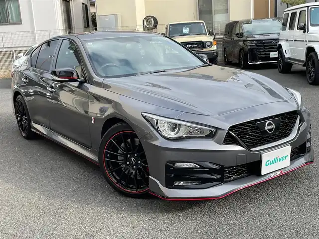 日産 スカイライン ニスモ 神奈川県 2024(令6)年 0.3万km ダークメタルグレー ワンオーナー/サンルーフ/黒革シート/BOSEサウンドシステム/純正メモリーナビ・地デジTV/純正CD/DVD/USB/BT再生/アラウンドビューカメラ/ビルトインETC2.0/ドライブレコーダー/純正19インチAW/レッドブレーキキャリパー/LEDヘッドライト/LEDフォグ/レーダークルーズコントロール/衝突軽減ブレーキ/LKA/BSM/コーナーセンサー/前席パワーシート/シートヒーター/NISMOミラーレンズ/ドアインナーガード/カーボンドアパネル/シフトノブ/パドルシフト/R6/7年ディーラー整備記録/保証書・取説あり