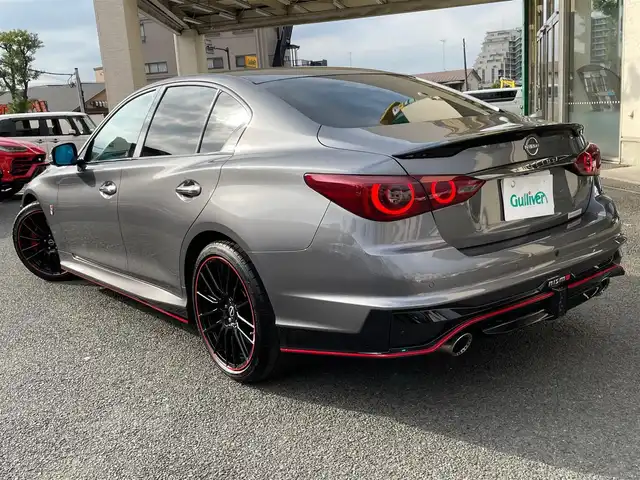 日産 スカイライン ニスモ 神奈川県 2024(令6)年 0.3万km ダークメタルグレー ワンオーナー/サンルーフ/黒革シート/BOSEサウンドシステム/純正メモリーナビ・地デジTV/純正CD/DVD/USB/BT再生/アラウンドビューカメラ/ビルトインETC2.0/ドライブレコーダー/純正19インチAW/レッドブレーキキャリパー/LEDヘッドライト/LEDフォグ/レーダークルーズコントロール/衝突軽減ブレーキ/LKA/BSM/コーナーセンサー/前席パワーシート/シートヒーター/NISMOミラーレンズ/ドアインナーガード/カーボンドアパネル/シフトノブ/パドルシフト/R6/7年ディーラー整備記録/保証書・取説あり
