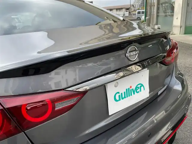 日産 スカイライン ニスモ 神奈川県 2024(令6)年 0.3万km ダークメタルグレー ワンオーナー/サンルーフ/黒革シート/BOSEサウンドシステム/純正メモリーナビ・地デジTV/純正CD/DVD/USB/BT再生/アラウンドビューカメラ/ビルトインETC2.0/ドライブレコーダー/純正19インチAW/レッドブレーキキャリパー/LEDヘッドライト/LEDフォグ/レーダークルーズコントロール/衝突軽減ブレーキ/LKA/BSM/コーナーセンサー/前席パワーシート/シートヒーター/NISMOミラーレンズ/ドアインナーガード/カーボンドアパネル/シフトノブ/パドルシフト/R6/7年ディーラー整備記録/保証書・取説あり