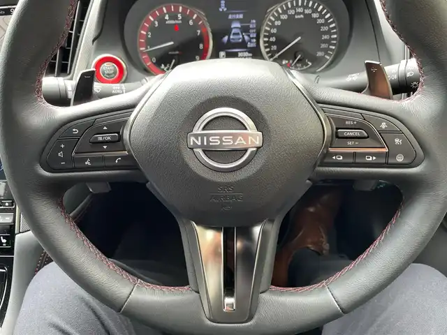 日産 スカイライン ニスモ 神奈川県 2024(令6)年 0.3万km ダークメタルグレー ワンオーナー/サンルーフ/黒革シート/BOSEサウンドシステム/純正メモリーナビ・地デジTV/純正CD/DVD/USB/BT再生/アラウンドビューカメラ/ビルトインETC2.0/ドライブレコーダー/純正19インチAW/レッドブレーキキャリパー/LEDヘッドライト/LEDフォグ/レーダークルーズコントロール/衝突軽減ブレーキ/LKA/BSM/コーナーセンサー/前席パワーシート/シートヒーター/NISMOミラーレンズ/ドアインナーガード/カーボンドアパネル/シフトノブ/パドルシフト/R6/7年ディーラー整備記録/保証書・取説あり