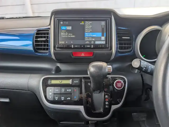 ホンダ Ｎ ＢＯＸ ＋ 2トーン G Lパッケージ 埼玉県 2013(平25)年 3.9万km プレミアムダイナミックブルーパール メモリナビ(カロッツェリア AVIC-RZ511)/ ┗フルセグテレビ/ ┗Bluetoothオーディオ/ ┗AM/FMラジオ/ ┗CD/DVD再生/バックカメラ/ドアバイザー/プッシュスタート/片側パワースライドドア/ETC/スマートキー×2/整備記録簿(R6)