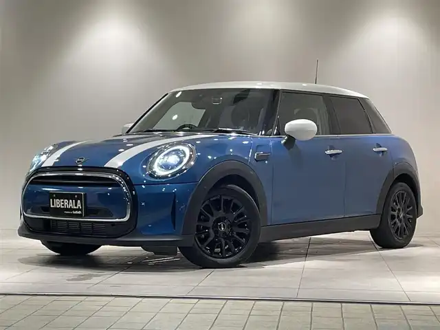 ＭＩＮＩ ミニ クーパー D 愛知県 2021(令3)年 1万km アイランドブルー ＣＡＢＡＮＡシートカバー　/クラシックトリム　/ＭＩＮＩ純正ＡＷ　/ドライビングアシストＰＫＧ　/シートヒーター　/純正ナビ　/Ｂｌｕｅｔｏｏｔｈ　/バックカメラ　/クルーズコントロール　/ドライブレコーダー　/ＥＴＣ/LEDヘッドライト/アイドリングストップ/プッシュスタート