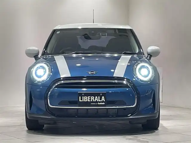 ＭＩＮＩ ミニ クーパー D 愛知県 2021(令3)年 1万km アイランドブルー ＣＡＢＡＮＡシートカバー　/クラシックトリム　/ＭＩＮＩ純正ＡＷ　/ドライビングアシストＰＫＧ　/シートヒーター　/純正ナビ　/Ｂｌｕｅｔｏｏｔｈ　/バックカメラ　/クルーズコントロール　/ドライブレコーダー　/ＥＴＣ/LEDヘッドライト/アイドリングストップ/プッシュスタート