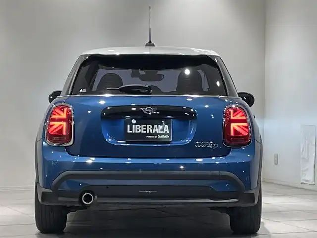 ＭＩＮＩ ミニ クーパー D 愛知県 2021(令3)年 1万km アイランドブルー ＣＡＢＡＮＡシートカバー　/クラシックトリム　/ＭＩＮＩ純正ＡＷ　/ドライビングアシストＰＫＧ　/シートヒーター　/純正ナビ　/Ｂｌｕｅｔｏｏｔｈ　/バックカメラ　/クルーズコントロール　/ドライブレコーダー　/ＥＴＣ/LEDヘッドライト/アイドリングストップ/プッシュスタート