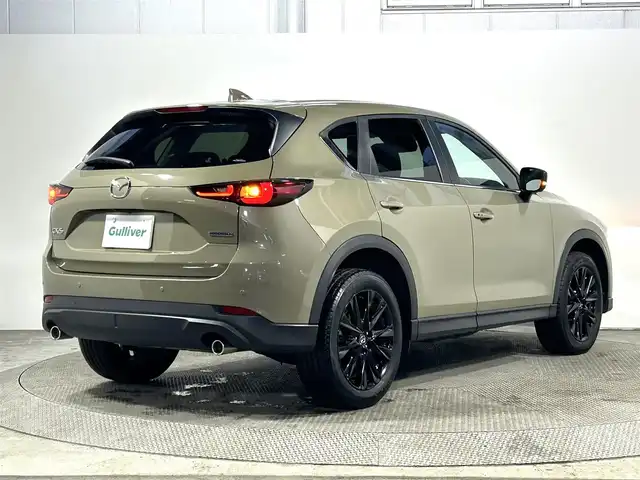 マツダ ＣＸ－５ XD ブラックトーンエディション 大阪府 2022(令4)年 1.7万km ジルコンサンドメタリック ハーフレザーシート　パワーシート／ヒーター　純正ナビＴＶ　３６０カメラ　パワーバッドア　レーダークルーズ　衝突軽減Ｂ　レーンアシスト　ブラインドＳＭ　クリアランスソナー　置くだけ充電