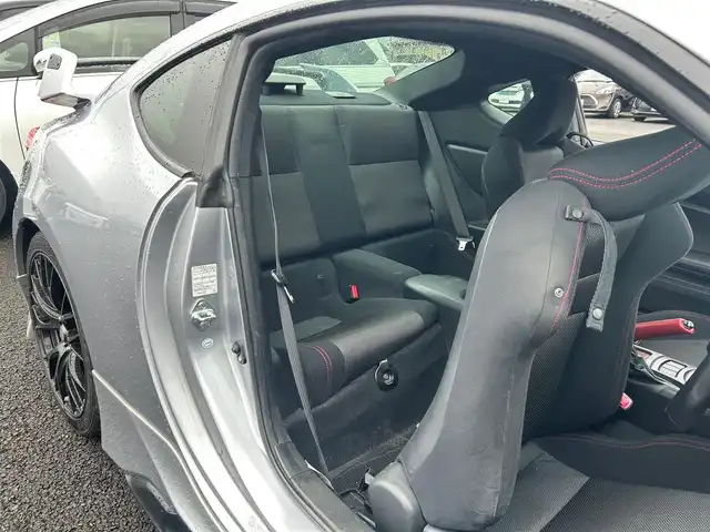 スバル ＢＲＺ S 宮城県 2016(平28)年 6.6万km アイスシルバーメタリック STiスポイラー（フロント/サイド/リアアンダー）/リアスポイラー/TEIN車高調/純正ナビ（AVIC-RZ99）/・CD/DVD/・Bluetooth/・フルセグTV/バックカメラ/ETC/革巻きステアリング/クルーズコントロール/ステアリングスイッチ/LEDヘッドライト/フォグランプ/オートライト/スマートキー＆プッシュスタート/スペアキー/社外電動格納ミラー/社外18インチアルミホイール/純正フロアマット/W/サイド/カーテンエアバッグ/取扱説明書/保証書