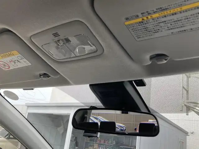 トヨタ シエンタ G 静岡県 2016(平28)年 4.8万km ホワイトパールクリスタルシャイン Toyota Safety Sense/純正SDナビ(NSCD-W66)/　AM FM CD Bluetooth AUX/バックモニター/前方ドライブレコーダー/LEDオートヘッドライト/両側パワースライドドア/純正15インチアルミホイール/革巻きステアリング/ステアリングスイッチ/フルセグTV/ビルトインETC/モデリスタエアロ(フロント/リアスポイラー)