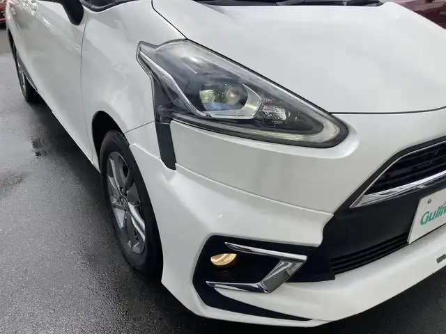 トヨタ シエンタ G 静岡県 2016(平28)年 4.8万km ホワイトパールクリスタルシャイン Toyota Safety Sense/純正SDナビ(NSCD-W66)/　AM FM CD Bluetooth AUX/バックモニター/前方ドライブレコーダー/LEDオートヘッドライト/両側パワースライドドア/純正15インチアルミホイール/革巻きステアリング/ステアリングスイッチ/フルセグTV/ビルトインETC/モデリスタエアロ(フロント/リアスポイラー)