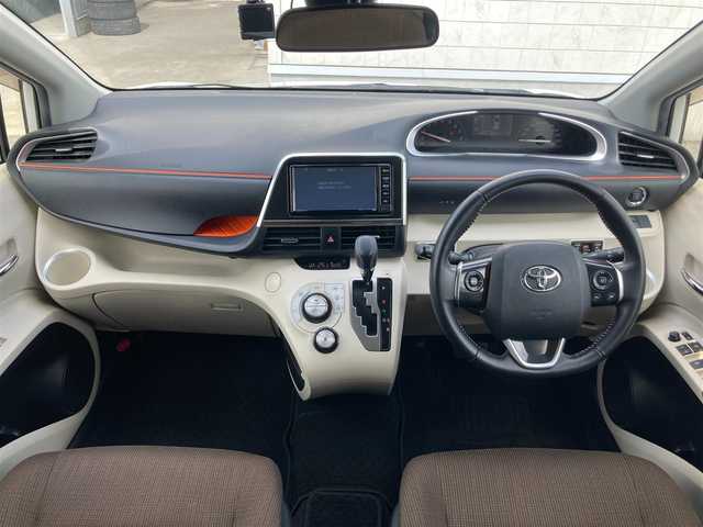トヨタ シエンタ G 静岡県 2016(平28)年 4.8万km ホワイトパールクリスタルシャイン Toyota Safety Sense/純正SDナビ(NSCD-W66)/　AM FM CD Bluetooth AUX/バックモニター/前方ドライブレコーダー/LEDオートヘッドライト/両側パワースライドドア/純正15インチアルミホイール/革巻きステアリング/ステアリングスイッチ/フルセグTV/ビルトインETC/モデリスタエアロ(フロント/リアスポイラー)