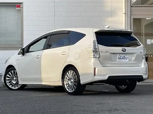 トヨタ プリウス α S 三重県 2014(平26)年 10.3万km ホワイトパールクリスタルシャイン (株)IDOMが運営する【じしゃロン四日市店】の自社ローン専用車両になります。こちらは現金またはオートローンご利用時の価格です。自社ローンご希望の方は別途その旨お申付け下さい/純正ナビ（CD/DVD/フルセグTV/BT）/バックカメラ/ビルトインETC/ステアリングスイッチ/ドアバイザー/LEONIS18インチAW/Pスタート/スマートキー