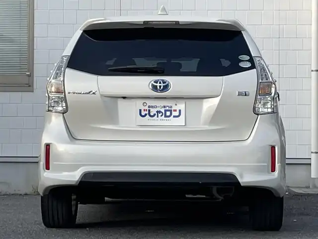 トヨタ プリウス α S 三重県 2014(平26)年 10.3万km ホワイトパールクリスタルシャイン (株)IDOMが運営する【じしゃロン四日市店】の自社ローン専用車両になります。こちらは現金またはオートローンご利用時の価格です。自社ローンご希望の方は別途その旨お申付け下さい/純正ナビ（CD/DVD/フルセグTV/BT）/バックカメラ/ビルトインETC/ステアリングスイッチ/ドアバイザー/LEONIS18インチAW/Pスタート/スマートキー
