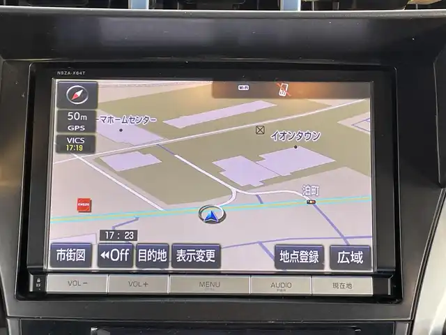 トヨタ プリウス α S 三重県 2014(平26)年 10.3万km ホワイトパールクリスタルシャイン (株)IDOMが運営する【じしゃロン四日市店】の自社ローン専用車両になります。こちらは現金またはオートローンご利用時の価格です。自社ローンご希望の方は別途その旨お申付け下さい/純正ナビ（CD/DVD/フルセグTV/BT）/バックカメラ/ビルトインETC/ステアリングスイッチ/ドアバイザー/LEONIS18インチAW/Pスタート/スマートキー