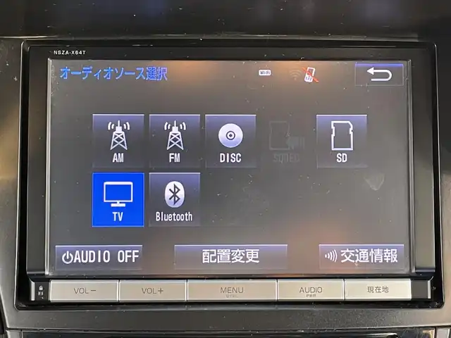 トヨタ プリウス α S 三重県 2014(平26)年 10.3万km ホワイトパールクリスタルシャイン (株)IDOMが運営する【じしゃロン四日市店】の自社ローン専用車両になります。こちらは現金またはオートローンご利用時の価格です。自社ローンご希望の方は別途その旨お申付け下さい/純正ナビ（CD/DVD/フルセグTV/BT）/バックカメラ/ビルトインETC/ステアリングスイッチ/ドアバイザー/LEONIS18インチAW/Pスタート/スマートキー