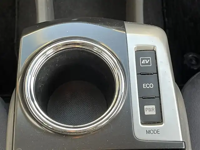 トヨタ プリウス α S 三重県 2014(平26)年 10.3万km ホワイトパールクリスタルシャイン (株)IDOMが運営する【じしゃロン四日市店】の自社ローン専用車両になります。こちらは現金またはオートローンご利用時の価格です。自社ローンご希望の方は別途その旨お申付け下さい/純正ナビ（CD/DVD/フルセグTV/BT）/バックカメラ/ビルトインETC/ステアリングスイッチ/ドアバイザー/LEONIS18インチAW/Pスタート/スマートキー