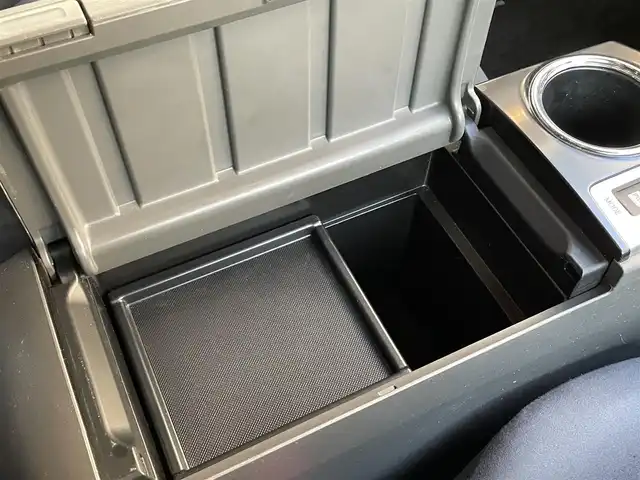 トヨタ プリウス α S 三重県 2014(平26)年 10.3万km ホワイトパールクリスタルシャイン (株)IDOMが運営する【じしゃロン四日市店】の自社ローン専用車両になります。こちらは現金またはオートローンご利用時の価格です。自社ローンご希望の方は別途その旨お申付け下さい/純正ナビ（CD/DVD/フルセグTV/BT）/バックカメラ/ビルトインETC/ステアリングスイッチ/ドアバイザー/LEONIS18インチAW/Pスタート/スマートキー