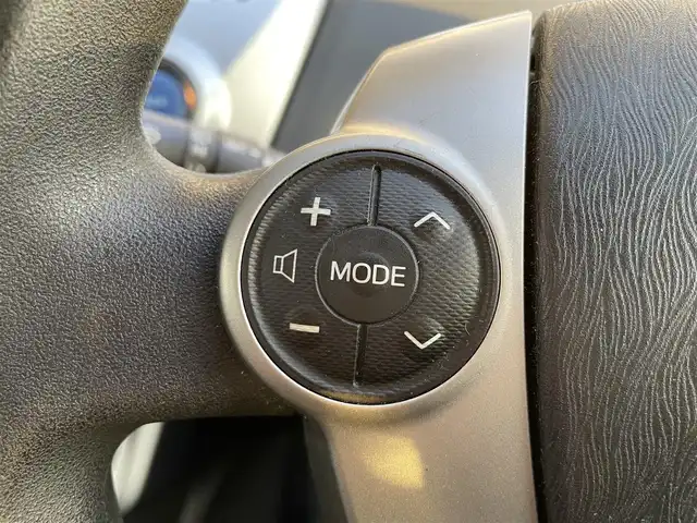 トヨタ プリウス α S 三重県 2014(平26)年 10.3万km ホワイトパールクリスタルシャイン (株)IDOMが運営する【じしゃロン四日市店】の自社ローン専用車両になります。こちらは現金またはオートローンご利用時の価格です。自社ローンご希望の方は別途その旨お申付け下さい/純正ナビ（CD/DVD/フルセグTV/BT）/バックカメラ/ビルトインETC/ステアリングスイッチ/ドアバイザー/LEONIS18インチAW/Pスタート/スマートキー