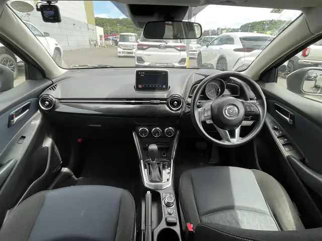 マツダ デミオ XD 新潟県 2015(平27)年 11.2万km ジェットブラックマイカ ユーザー買取車両/セーフティパッケージ/純正SDナビ/　フルセグ/BT/DVD/CD/USB/ステアリングスイッチ/ETC/LEDヘッドライト/オートライト/オートハイビーム/スマートキー/プッシュスタート