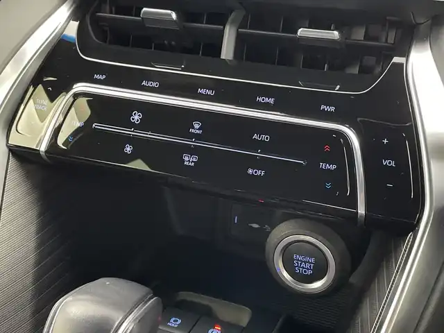 トヨタ ハリアー Z レザーパッケージ 新潟県 2022(令4)年 3.3万km プレシャスブラックパール JBLプレミアムサウンド/オーディオディスプレイ（BT/TV/AUX/USB/Apple Car Play/Android Auto）/ステアリングヒーター/D席シートセット/D席＋N席シートヒーター/シートベンチレーター/デジタルインナーミラー/HUD/Auto Hold/パワーバックドア/D席シートセット/社外スタットレス車載（225/60/R18 Joker）