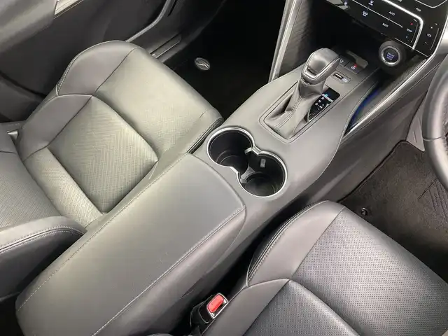 トヨタ ハリアー Z レザーパッケージ 新潟県 2022(令4)年 3.3万km プレシャスブラックパール JBLプレミアムサウンド/オーディオディスプレイ（BT/TV/AUX/USB/Apple Car Play/Android Auto）/ステアリングヒーター/D席シートセット/D席＋N席シートヒーター/シートベンチレーター/デジタルインナーミラー/HUD/Auto Hold/パワーバックドア/D席シートセット/社外スタットレス車載（225/60/R18 Joker）