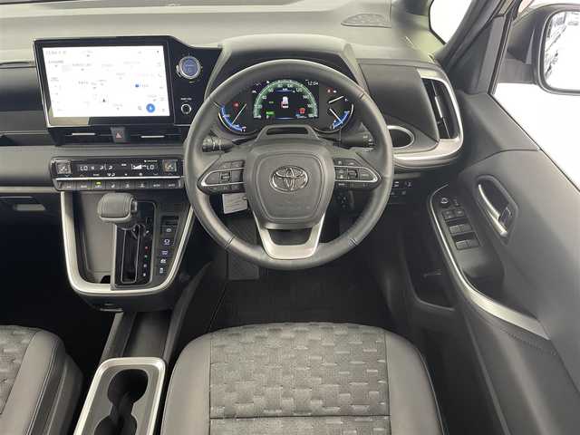 トヨタ ヴォクシー ハイブリッド S－Z 福島県 2023(令5)年 2.2万km スパークリングブラックパールクリスタルシャイン /純正10.5インチディスプレイオーディオPlus//ナビ付/フルセグTV Bluetooth Miracast/CD DVD FM AM HDMI USB//バックカメラ//純正フリップダウンモニター//トヨタセーフティーセンス//アダプティブクルーズコントロール//快適利便パッケージ//ハンズフリーデュアルパワースライドドア//ユニバーサルステップ//パワーバックドア //ステアリングヒーター//オットマン//セカンドシートシートヒーター //フロントシートシートヒーター //電動パーキングブレーキ//ビルトインETC2.0//100Vコンセント