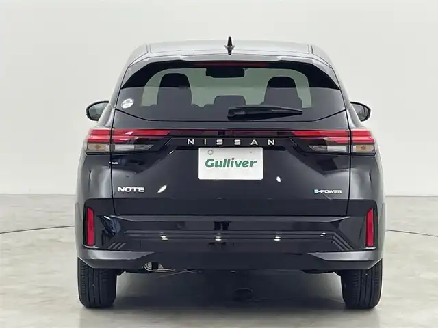 日産 ノート X 福岡県 2024(令6)年 0.5万km スーパーブラック 純正９型ディスプレイオーディオ　/バックカメラ　/ＥＴＣ　/ナビ連動前方ドラレコ　/コーナーセンサー　/エマージェンシーブレーキ　/レーンキープ　/プッシュスタート　/電動格納式ドアミラー　/オートライト　/ＬＥＤライト