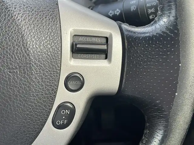 日産 エクストレイル 20Xtt 千葉県 2010(平22)年 18.3万km ダイヤモンドブラック 純正ディーラーナビ(AM/FM/CD/DVD/SD/USB/ワンセグ)/クルーズコントロール/駆動モード切替システム/全席シートヒーター/ダウンヒルアシスト/HIDヘッドライト/電動格納ミラー/純正フロアマット/オートライト/ハーフレザーシート/ドアバイザー/ETC/シガーソケット/ルーフレール