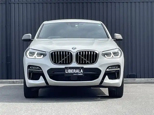 ＢＭＷ Ｘ４ M40i 福島県 2020(令2)年 5万km アルピンホワイトⅢ アクティブクルーズコントロール/ブラインドスポットモニター/レーンキープアシスト/インテリジェントセーフティ/・前車接近警告/・衝突回避・被害軽減ブレーキ/・車線逸脱警/ヴァーネスカレザーシート/シートヒーター(全席)/パワーシート(前席)/パワーリアゲート/フットオープナー/純正ナビ(BT/USB)/Qi充電/フルセグTV/360°カメラ/バックカメラ/純正21AW/純正ドライブレコーダー(前後)/ミラー一体型ETC2.0/アンビエントライト/オートホールド/取扱説明書/保証書/スペアキー