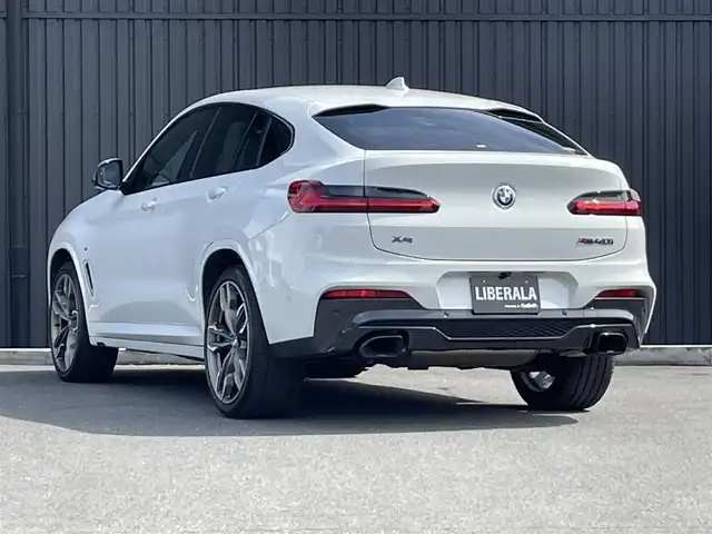ＢＭＷ Ｘ４ M40i 福島県 2020(令2)年 5万km アルピンホワイトⅢ アクティブクルーズコントロール/ブラインドスポットモニター/レーンキープアシスト/インテリジェントセーフティ/・前車接近警告/・衝突回避・被害軽減ブレーキ/・車線逸脱警/ヴァーネスカレザーシート/シートヒーター(全席)/パワーシート(前席)/パワーリアゲート/フットオープナー/純正ナビ(BT/USB)/Qi充電/フルセグTV/360°カメラ/バックカメラ/純正21AW/純正ドライブレコーダー(前後)/ミラー一体型ETC2.0/アンビエントライト/オートホールド/取扱説明書/保証書/スペアキー