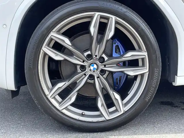 ＢＭＷ Ｘ４ M40i 福島県 2020(令2)年 5万km アルピンホワイトⅢ アクティブクルーズコントロール/ブラインドスポットモニター/レーンキープアシスト/インテリジェントセーフティ/・前車接近警告/・衝突回避・被害軽減ブレーキ/・車線逸脱警/ヴァーネスカレザーシート/シートヒーター(全席)/パワーシート(前席)/パワーリアゲート/フットオープナー/純正ナビ(BT/USB)/Qi充電/フルセグTV/360°カメラ/バックカメラ/純正21AW/純正ドライブレコーダー(前後)/ミラー一体型ETC2.0/アンビエントライト/オートホールド/取扱説明書/保証書/スペアキー