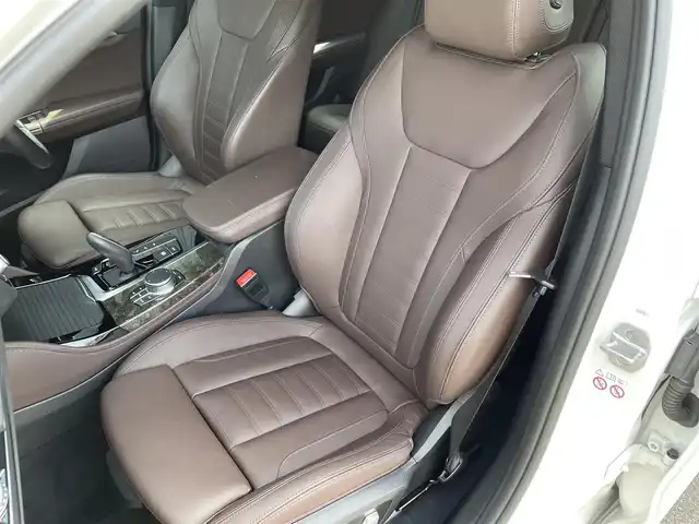 ＢＭＷ Ｘ４ M40i 福島県 2020(令2)年 5万km アルピンホワイトⅢ アクティブクルーズコントロール/ブラインドスポットモニター/レーンキープアシスト/インテリジェントセーフティ/・前車接近警告/・衝突回避・被害軽減ブレーキ/・車線逸脱警/ヴァーネスカレザーシート/シートヒーター(全席)/パワーシート(前席)/パワーリアゲート/フットオープナー/純正ナビ(BT/USB)/Qi充電/フルセグTV/360°カメラ/バックカメラ/純正21AW/純正ドライブレコーダー(前後)/ミラー一体型ETC2.0/アンビエントライト/オートホールド/取扱説明書/保証書/スペアキー