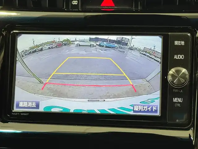 トヨタ ハリアー プレミアム 岐阜県 2016(平28)年 6.1万km ホワイトパールクリスタルシャイン 純正ナビ（フルセグ・ＢＴ・ＣＤ・ＤＶＤ）　/ハーフレザー/パワーシート　/ビルトインＥＴＣ　/バックカメラ　/パワーバックドア　/オートハイビーム　/ステアリングリモコン　/純正ドアバイザー　/純正フロアマット　/アイドリングストップ/スペアキー/クリアテール/取扱説明書/ナビ取扱説明書