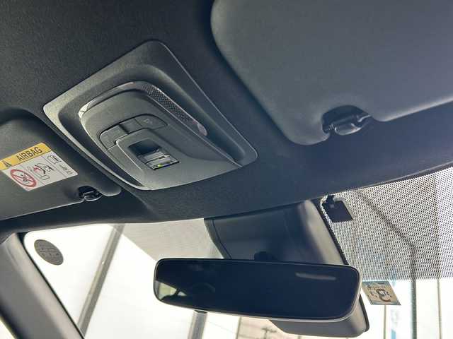 トヨタ カローラ クロス ハイブリッド Z 山形県 2023(令5)年 3.9万km アティチュードブラックマイカ 純正9インチディスプレイオーディオ/（AM/FM/フルセグ/BT/Miracast）/モデリスタエアロ/クルーズコントロール（追従有）/バックカメラ/パノラミックビューモニター/コーナーセンサー/クリアランスソナー/BSM/ステアリングスイッチ/ステアリングヒーター/レザーシート/運転席パワーシート/シートヒーター/オートLEDヘッドライト/オートマチックハイビーム/ワイパーデアイザー/電動パーキング/ビルトインETC/パワーバックドア/ドリンクホルダー