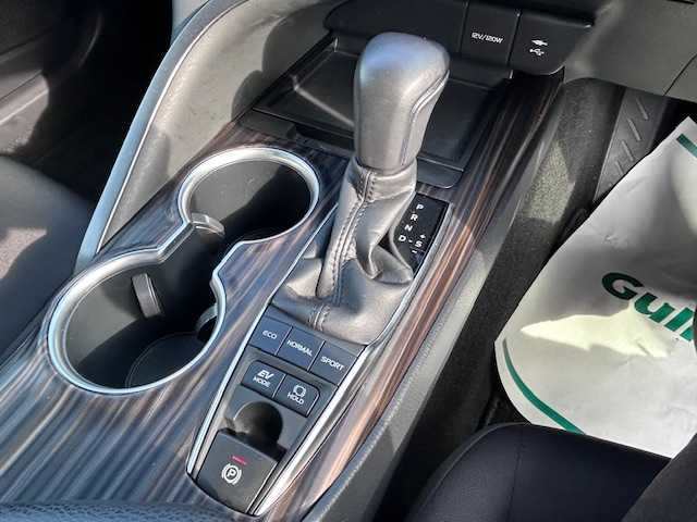 トヨタ カムリ G 大阪府 2018(平30)年 5.5万km プラチナホワイトパールマイカ 純正ナビ(BT/フルセグ/AUX/DVD)/バックカメラ/レーダークルーズコントロール/衝突被害軽減システム/レーンキープアシスト/盗難防止装置/横滑り防止装置/モデリスタ/純正フロアマット/社外アルミホイール/ETC/LEDヘッドライト/オートライト/オートマチックハイビーム/スペアキー/エンジンスタートボタン