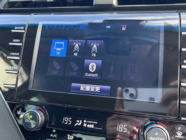 トヨタ カムリ G 大阪府 2018(平30)年 5.5万km プラチナホワイトパールマイカ 純正ナビ(BT/フルセグ/AUX/DVD)/バックカメラ/レーダークルーズコントロール/衝突被害軽減システム/レーンキープアシスト/盗難防止装置/横滑り防止装置/モデリスタ/純正フロアマット/社外アルミホイール/ETC/LEDヘッドライト/オートライト/オートマチックハイビーム/スペアキー/エンジンスタートボタン