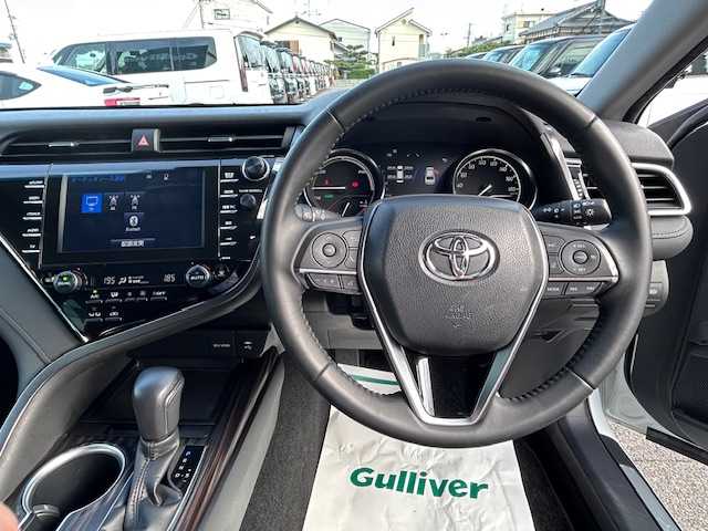 トヨタ カムリ G 大阪府 2018(平30)年 5.5万km プラチナホワイトパールマイカ 純正ナビ(BT/フルセグ/AUX/DVD)/バックカメラ/レーダークルーズコントロール/衝突被害軽減システム/レーンキープアシスト/盗難防止装置/横滑り防止装置/モデリスタ/純正フロアマット/社外アルミホイール/ETC/LEDヘッドライト/オートライト/オートマチックハイビーム/スペアキー/エンジンスタートボタン